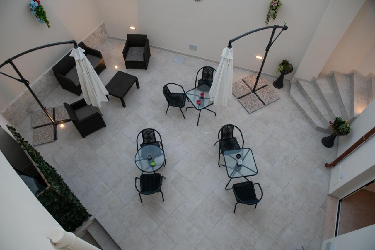 Apartament Camera Doppia Letti Singoli Senza Finestra Dimora Guerrieri Brindisi Zewnętrze zdjęcie